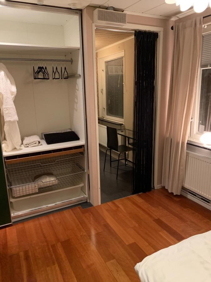 Own Room With Big Bed In A Big House! Lulea Exterior photo